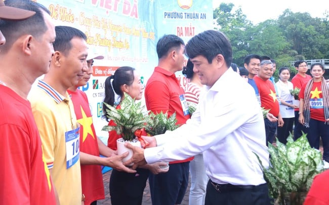 Hoạt động ý nghĩa của phường Thuận An, TP HCM trong sáng 2-9 - Ảnh 2.