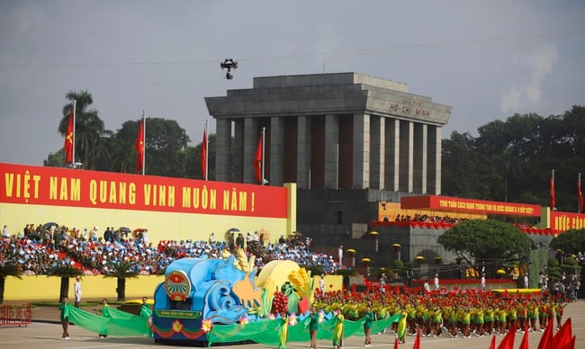 Rạng rỡ khối quần chúng tham gia Lễ diễu binh, diễu hành kỷ niệm 80 năm Quốc khánh 2/9 - Ảnh 9.