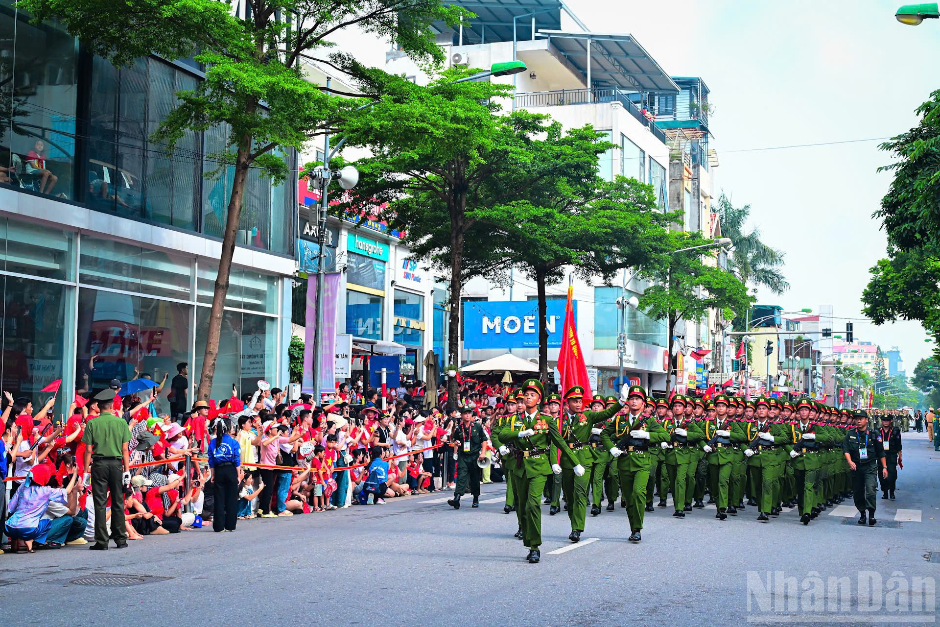 ndo_br_leduan-congan9.jpg