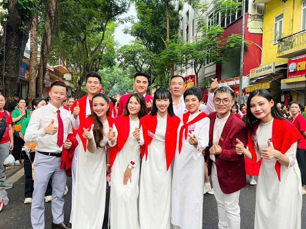 Trung vệ Duy Mạnh: Biết ơn và tự hào trong ngày trọng đại của đất nước - 1
