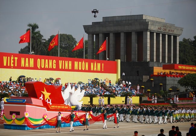 Rạng rỡ khối quần chúng tham gia Lễ diễu binh, diễu hành kỷ niệm 80 năm Quốc khánh 2/9 - Ảnh 16.
