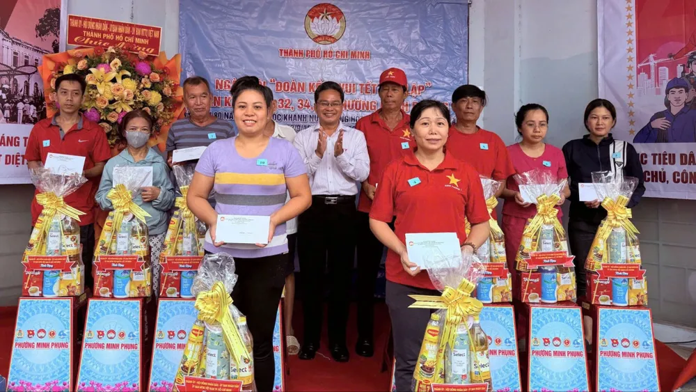 Connecting the community from solidarity day