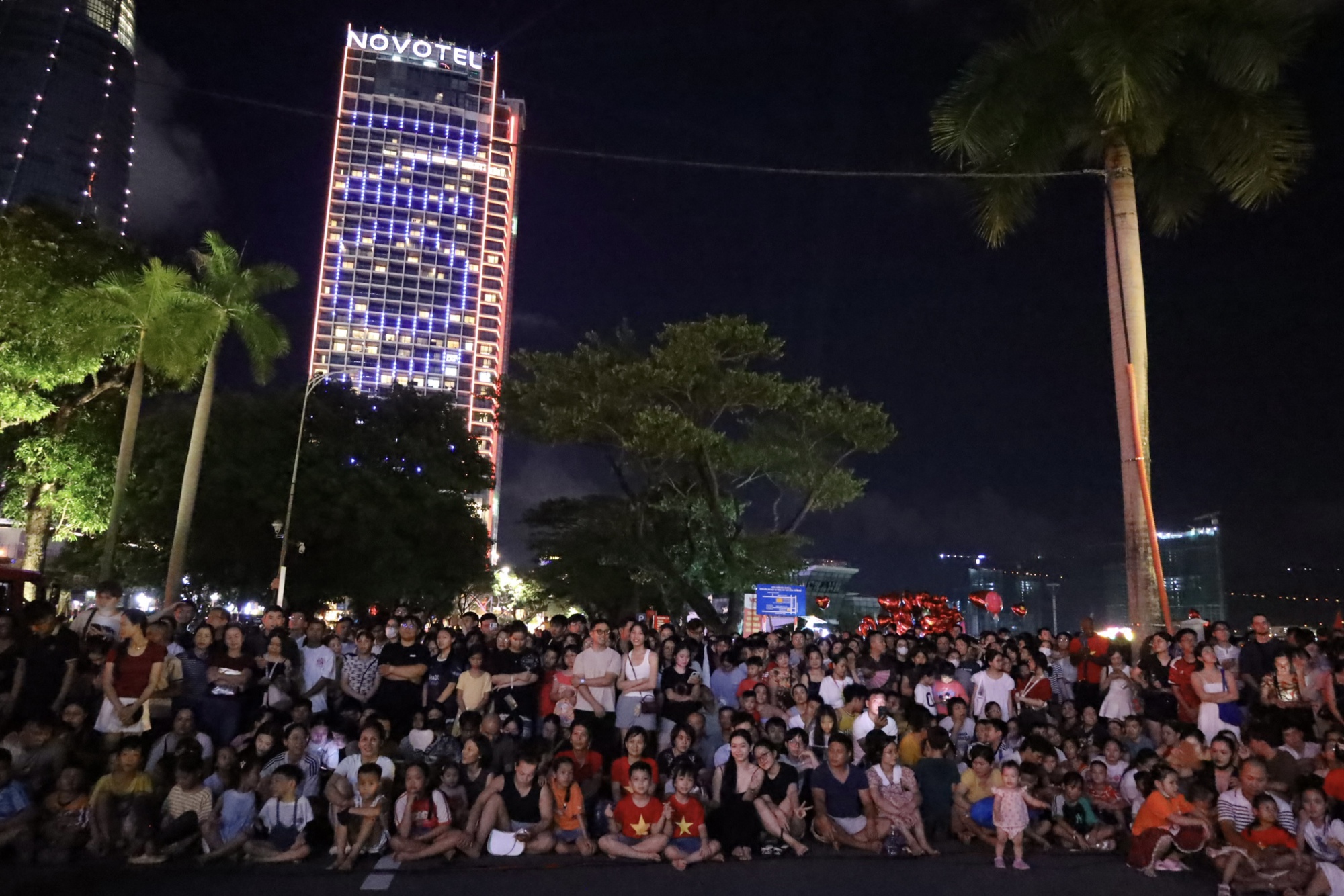 Hàng ngàn người thưởng thức Da Nang Concert 2025, hòa mình cùng âm vang lịch sử- Ảnh 2.