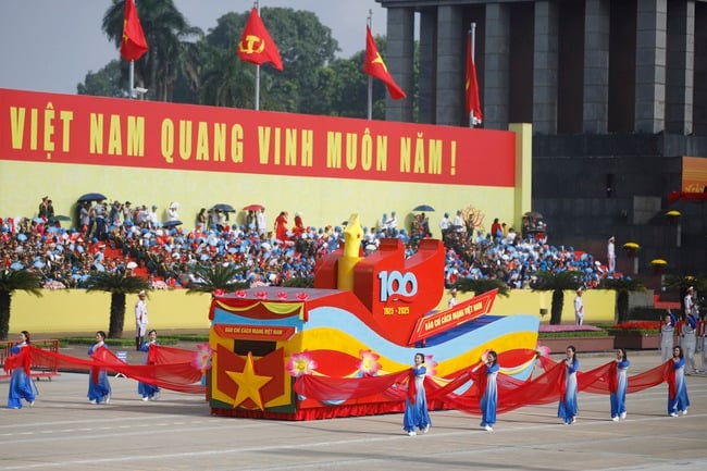 Rạng rỡ khối quần chúng tham gia Lễ diễu binh, diễu hành kỷ niệm 80 năm Quốc khánh 2/9 - Ảnh 12.