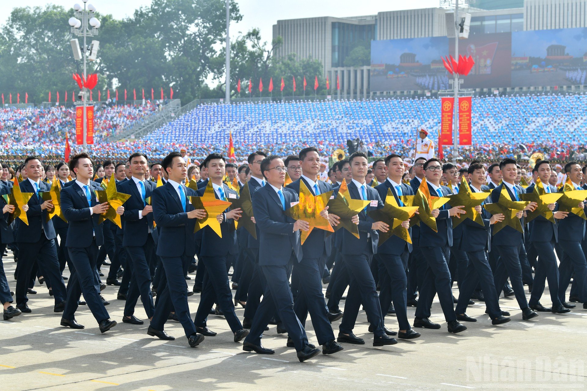 ndo_br_dieu-hanh-17-khoi-doanh-nhan-vietnam.jpg