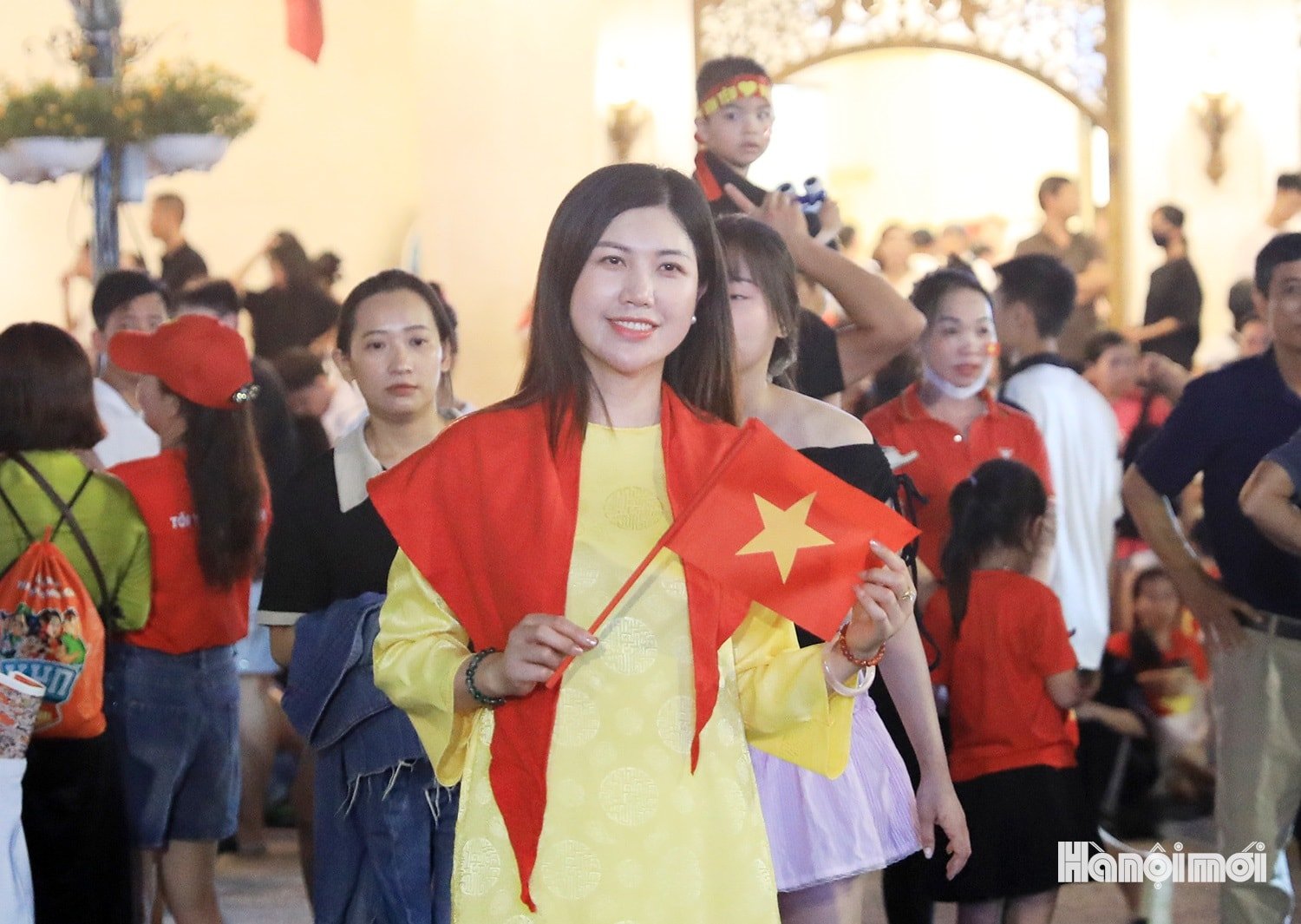 W_nguoi-dan-xem-phao-hoa-5.jpg