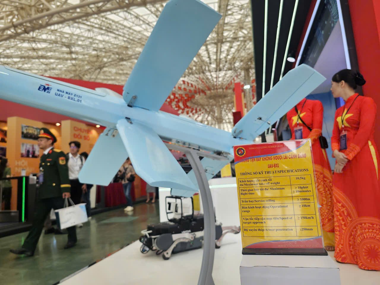 Khám phá hàng loạt UAV 'make in Viet Nam' lần đầu trình làng tại triển lãm lớn nhất lịch sử - Ảnh 9.