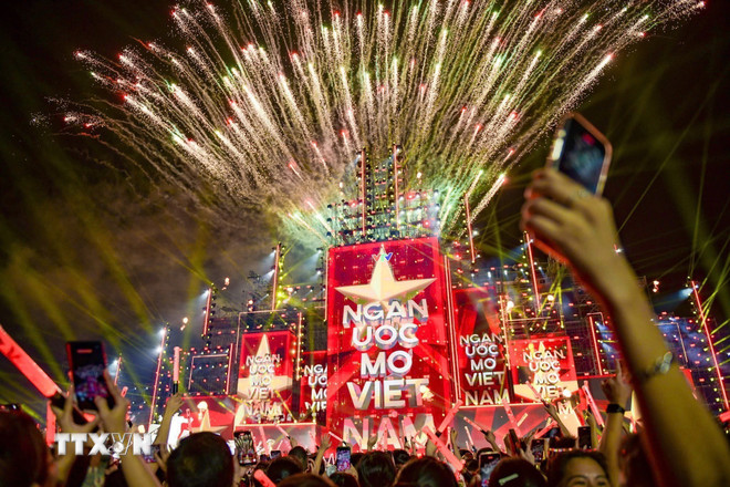 ttxvn-v-fest-vietnam-today-8286926.jpg