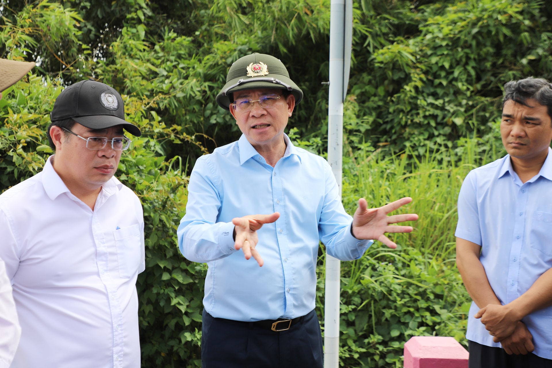 សមមិត្ត Ho Van Muoi បានចុះពិនិត្យទីវាលនៅគម្រោងរមណីយដ្ឋានពាណិជ្ជកម្ម ទេសចរណ៍ និងបរិស្ថានទីក្រុង Dai Ninh។