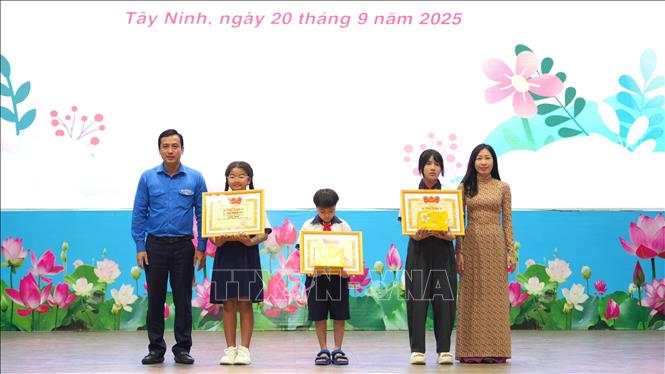 Photo caption