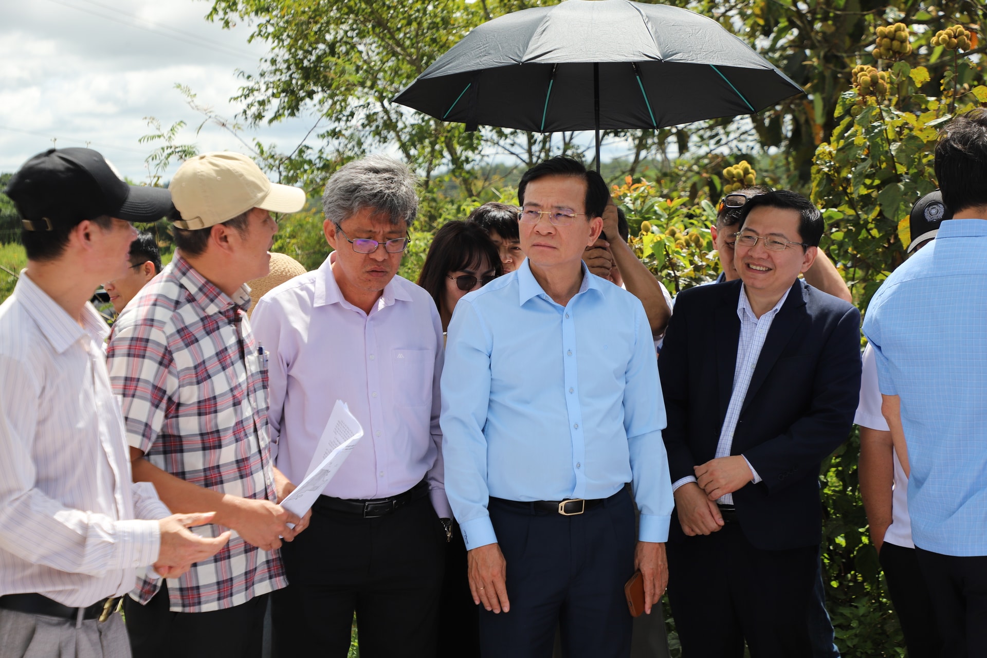 តំណាងអង្គភាពគ្រប់គ្រងគម្រោងសួនឧស្សាហកម្ម Phu Binh រាយការណ៍អំពីផែនការគម្រោង និងបញ្ហាបោសសម្អាតទីតាំង