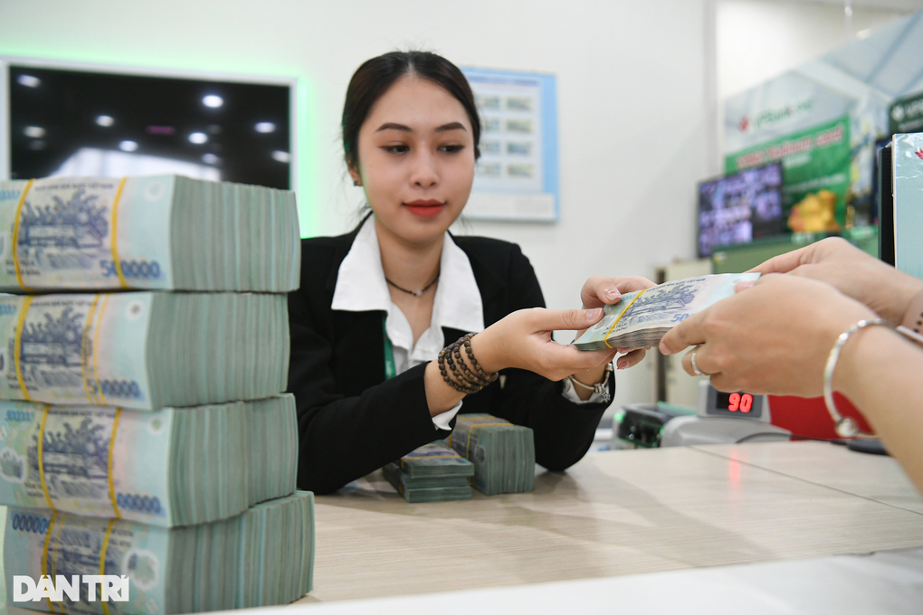 Chuyển tiền từ 500 triệu đồng trở lên sẽ phải báo cáo - 1