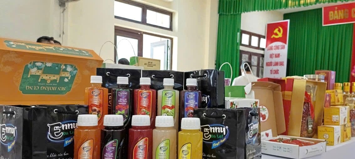 Các sản phẩm OCOP Lâm Đồng trưng bày tại Hội nghị (1)