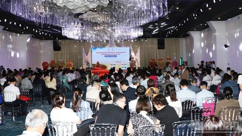 ទិដ្ឋភាពសន្និសីទ។ (រូបថត៖ ង្វៀន ត្រុង)