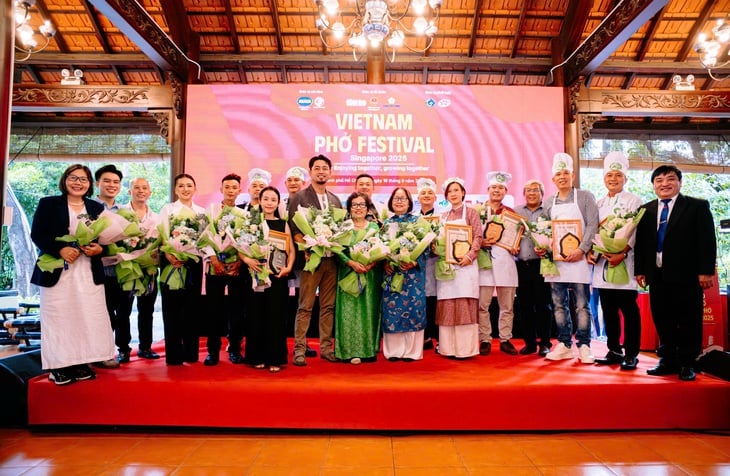 Năm Hoa hồi vàng sẽ đến Singapore - Ảnh 4.