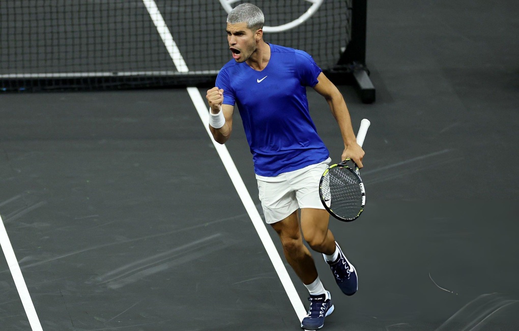 Huyền thoại John McEnroe dành lời khen đặc biệt cho Alcaraz - 1