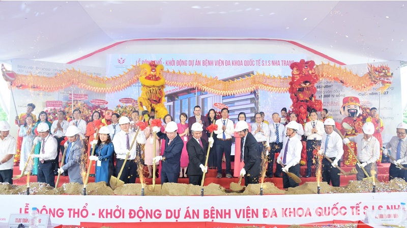 គណៈប្រតិភូបានធ្វើពិធីបើកការដ្ឋានសាងសង់គម្រោងមន្ទីរពេទ្យទូទៅអន្តរជាតិ S.I.S Nha Trang ។