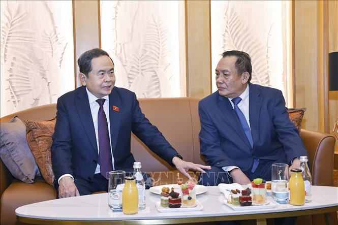 ចំណងជើងរូបថត