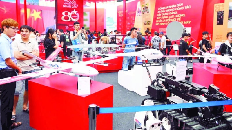 Các sản phẩm công nghệ được trưng bày tại Triển lãm thành tựu đất nước “80 năm hành trình Độc lập-Tự do-Hạnh phúc”. (Ảnh: THẾ ĐẠI)