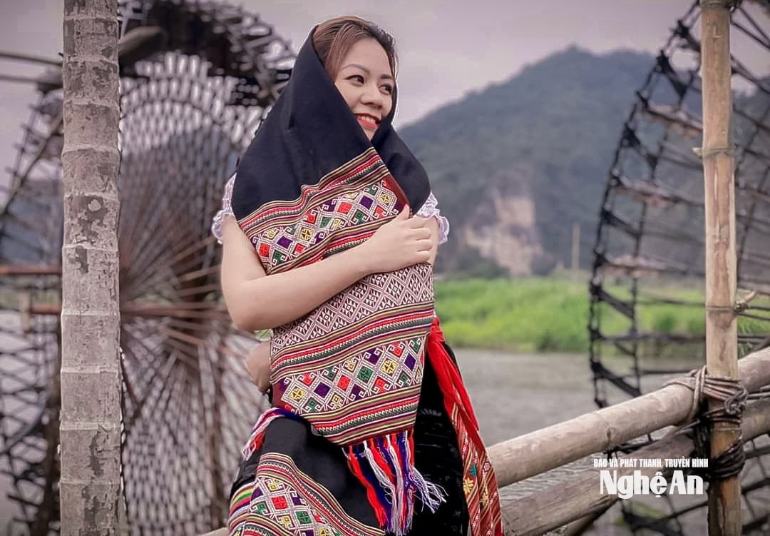 4 ច្បាប់ចម្លង