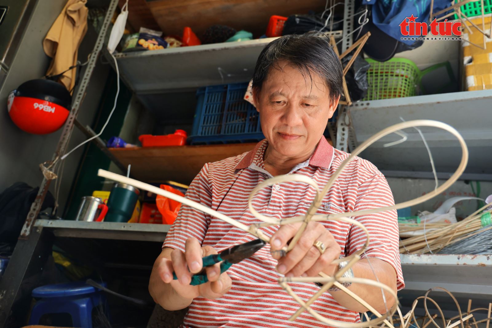 ចំណងជើងរូបថត