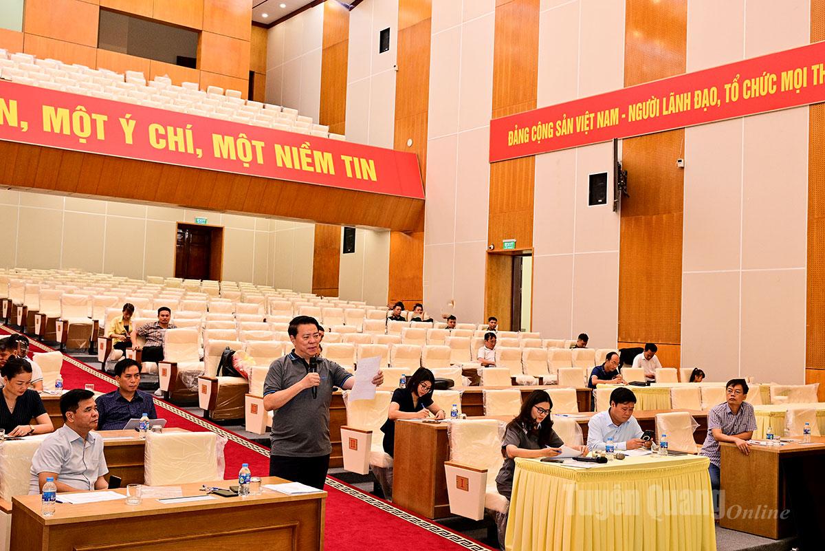 Đồng chí Trần Mạnh Lợi, Uỷ viên Ban Thường vụ Tỉnh uỷ, Trưởng ban Tuyên giáo và Dân vận Tỉnh ủy, Trưởng Tiểu ban Tuyên truyền, khánh tiết Đại hội đại biểu Đảng bộ tỉnh phát biểu chỉ đạo tại buổi tổng duyệt.
