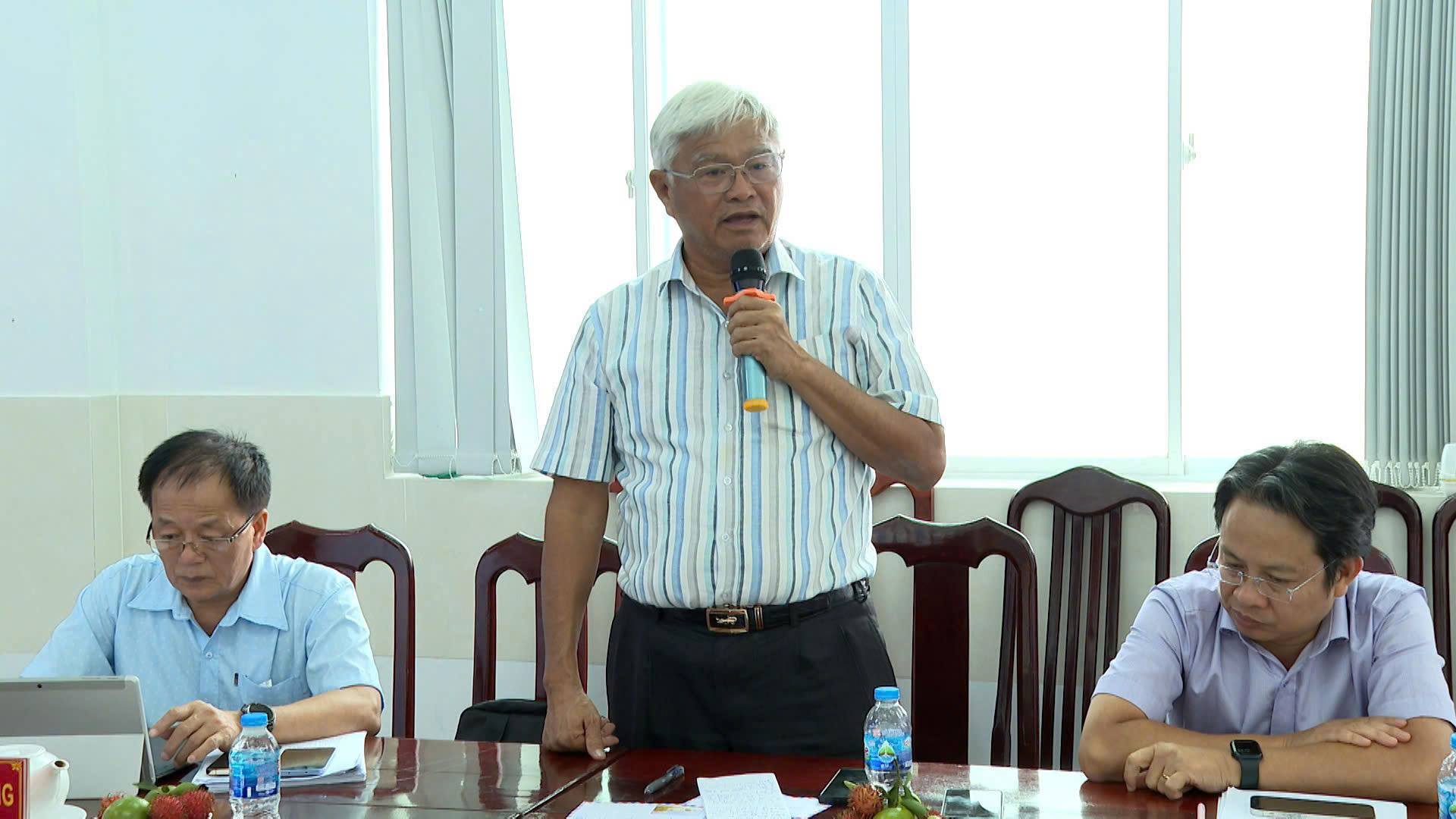អង់គ្លេស៖ ព័ត៌មាន