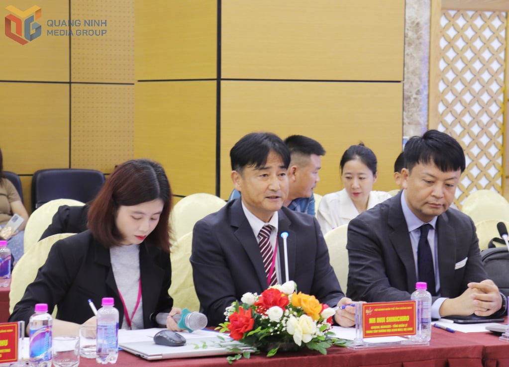 កិច្ច​ប្រជុំ​សហការ​រវាង​សមាគម​សហគ្រិន​វ័យ​ក្មេង Quang Ninh និង Aeon Mall Ha Long 2.jpg