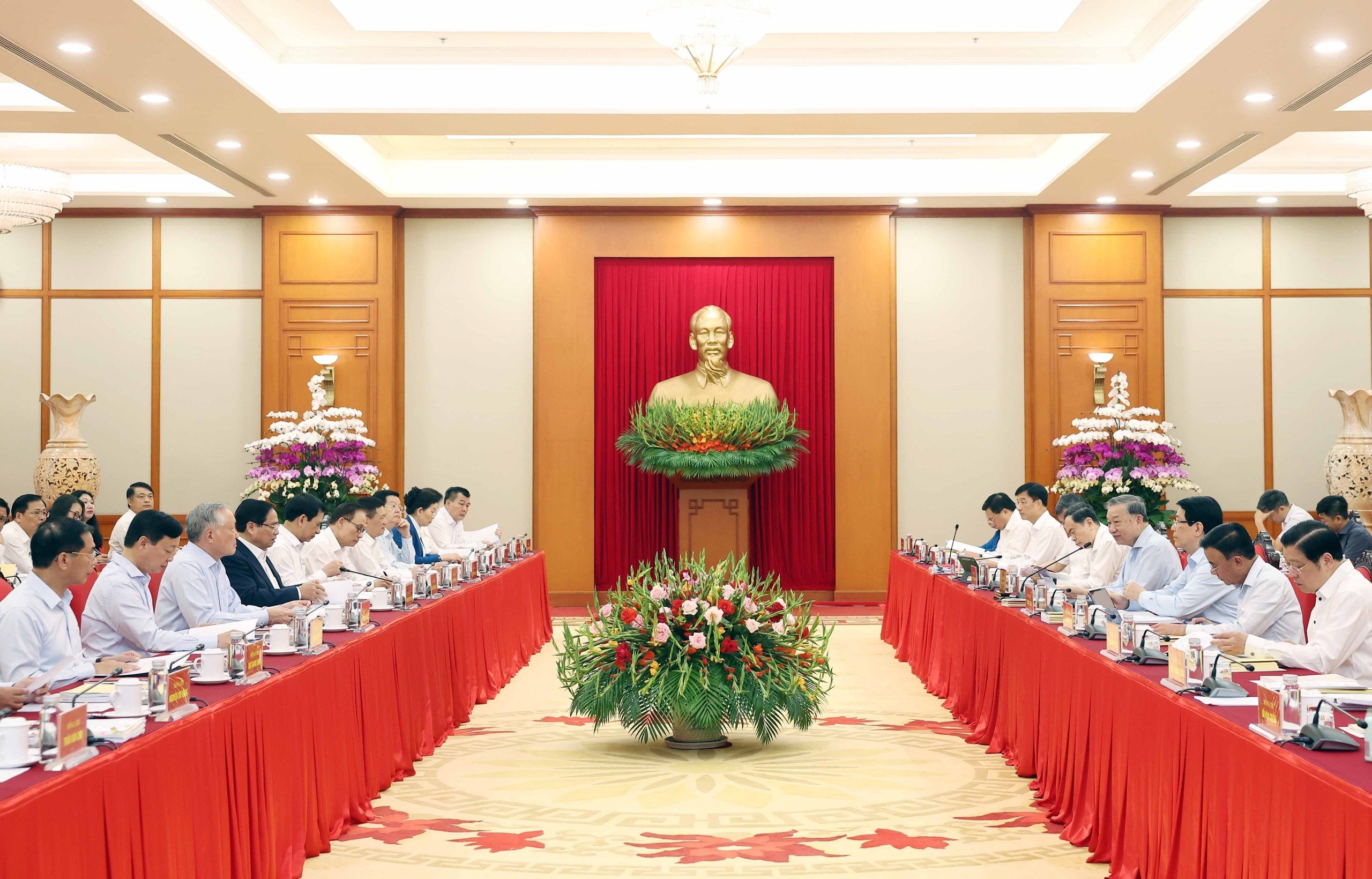 Khẩn trương tham mưu Bộ Chính trị chỉ định nhân sự cấp ủy đảng bộ thuộc T.Ư- Ảnh 1.