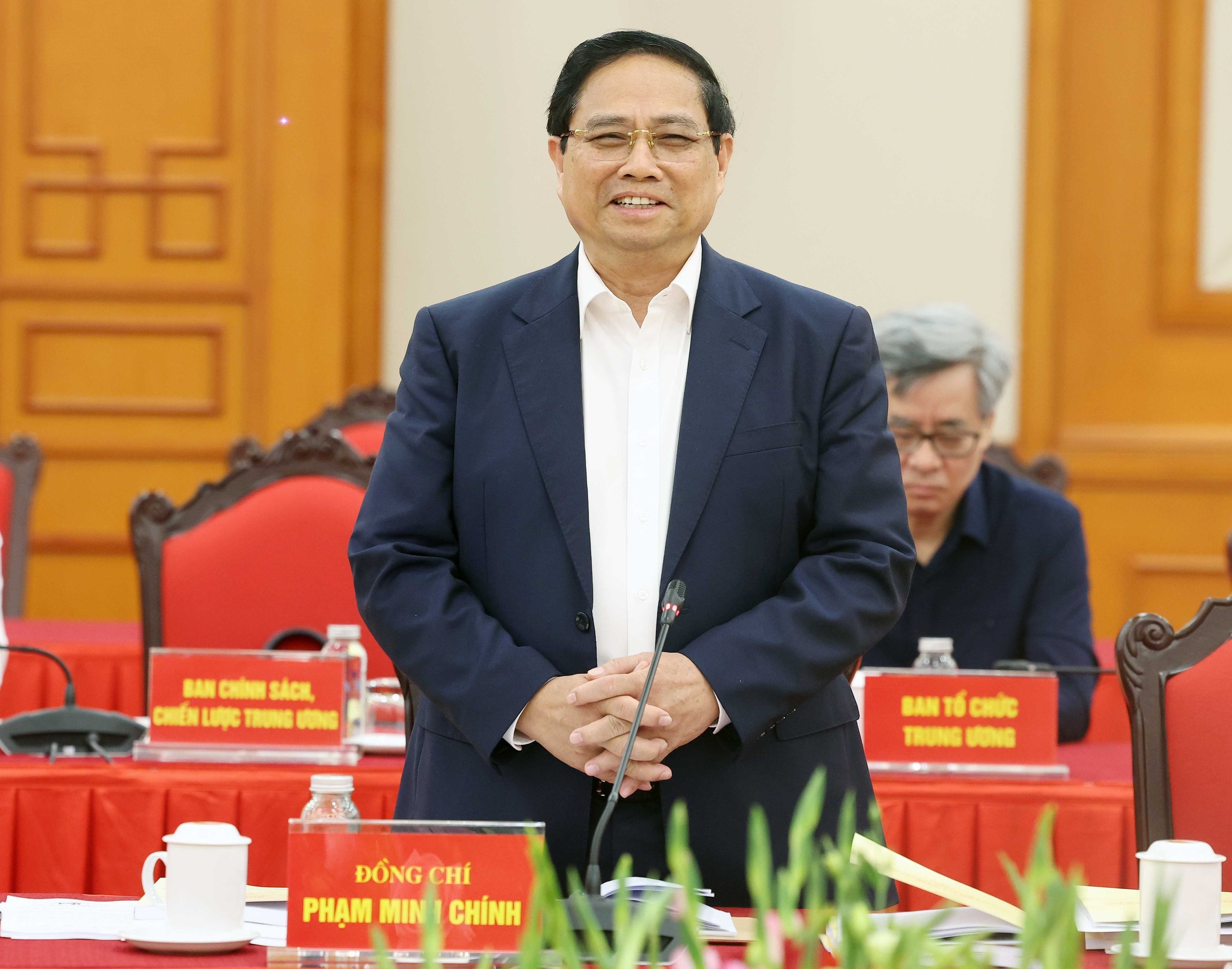 Bộ Chính trị cho ý kiến nhân sự Đảng bộ Chính phủ nhiệm kỳ 2025 - 2030- Ảnh 3.