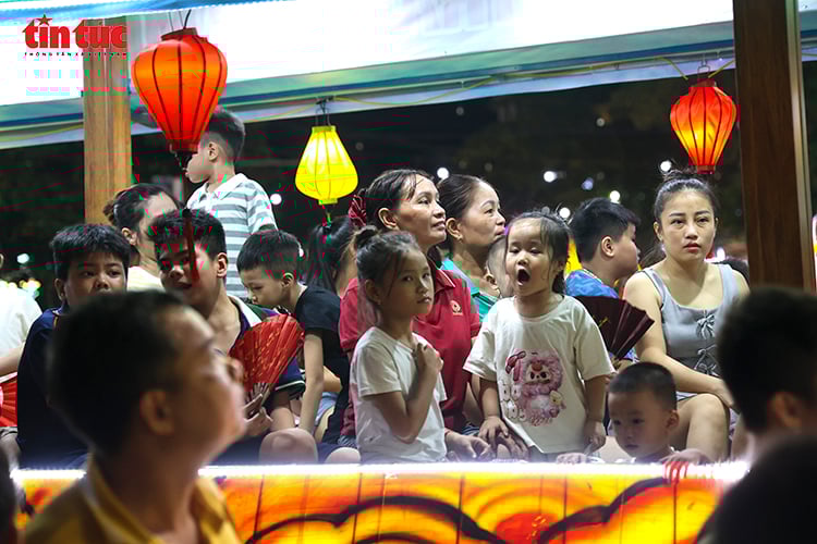 ចំណងជើងរូបថត