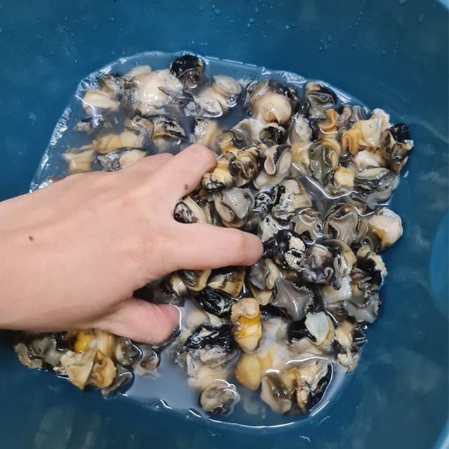 Bật mí cách nấu bún ốc đơn giản mà ngon bất ngờ cho bữa sáng, ăn một lần khó quên - Ảnh 2.