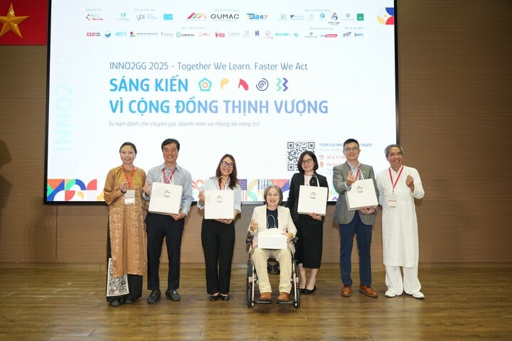 Khoảnh khắc kết nối tại Inno2GG 2025 - nơi các thủ lĩnh cộng đồng, chuyên gia và doanh nhân cùng nhau học tập, chia sẻ và kiến tạo thịnh vượng bền vững.