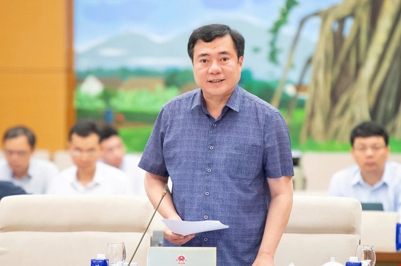 principal-nguyen-sinh-nhat-tan.jpg