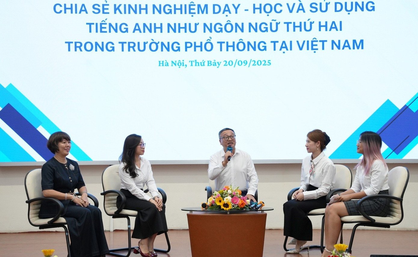 vnu08439-1220.jpg