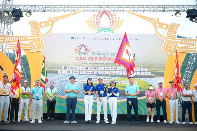 CLB golf họ Bùi lần đầu tiên vô địch kịch tính giải các dòng họ - Ảnh 3.