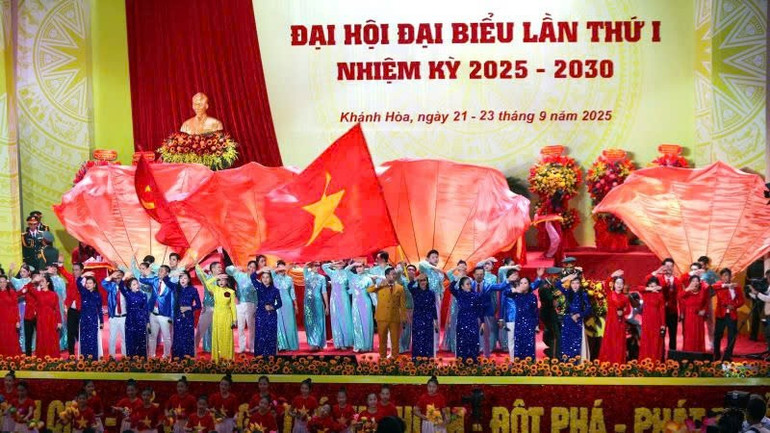 anh-anh-chuc-1.jpg
