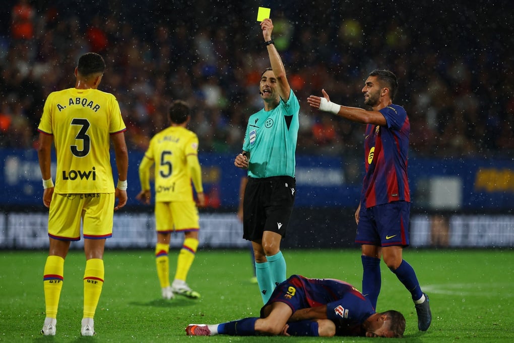 Ferran Torres lập cú đúp trong chiến thắng đậm của Barcelona - 2