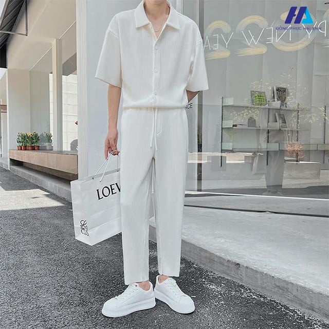 Cách kết hợp quần tây với áo sơ mi nam “chuẩn” lịch lãm - Ảnh 4.
