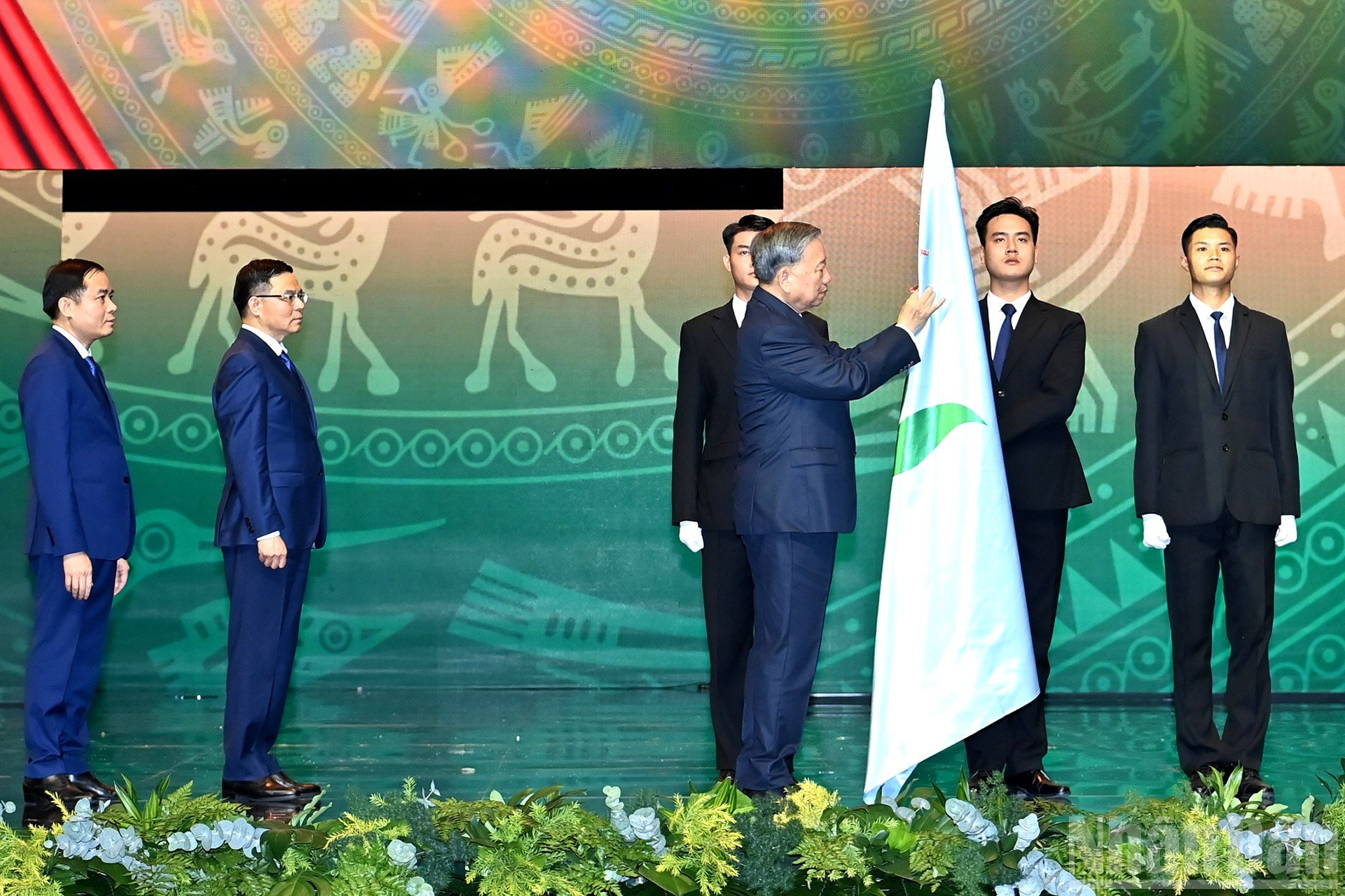 ndo_br_a3-bnd-7541.jpg