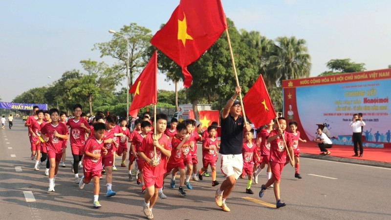 ការ​ប្រណាំង​នេះ​ត្រូវ​បាន​រៀប​ចំ​នៅ​កម្រិត​មូលដ្ឋាន និង​ទាក់ទាញ​អត្តពលិក​រាប់​សែន​នាក់។