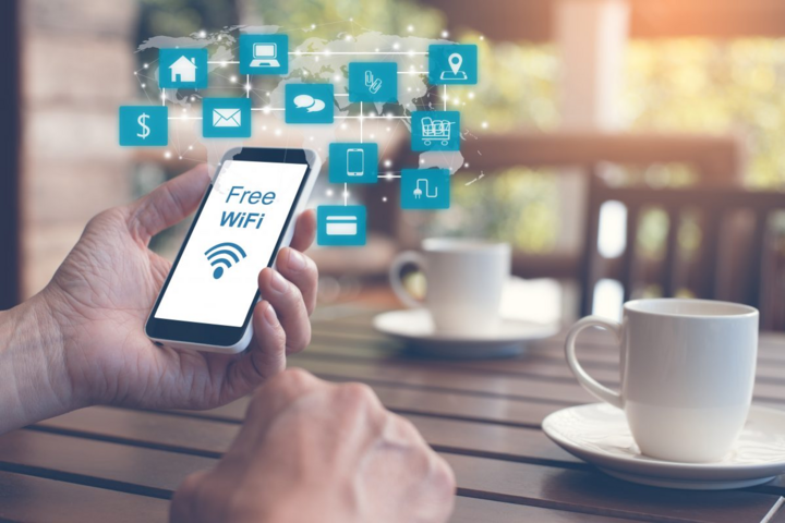 មិនមែនគ្រប់បណ្តាញ Wi-Fi ឥតគិតថ្លៃទាំងអស់សុទ្ធតែមានសុវត្ថិភាពនោះទេ។ (ប្រភព៖ AI)