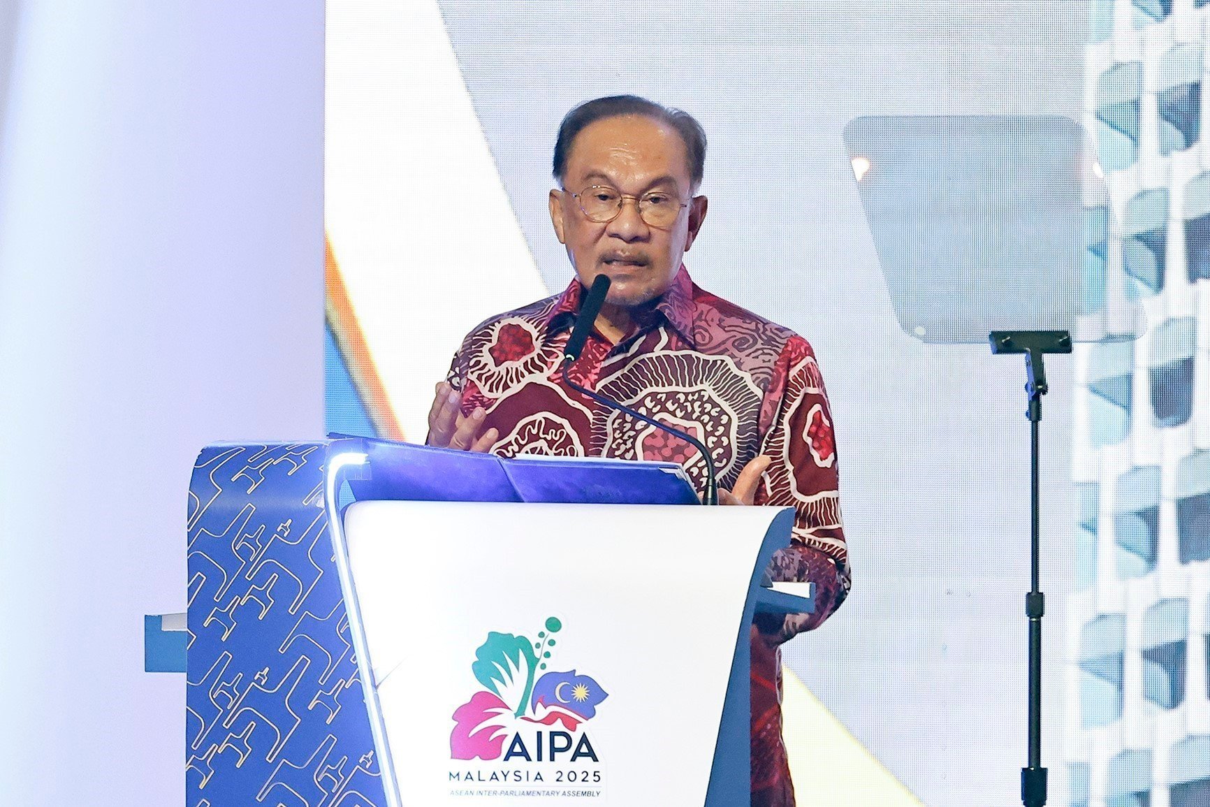 vna-potal-chu-tich-quoc-hoi-tran-thanh-man-du-le-khai-mac-dai-hoi-dong-aipa-46-8281933.jpg
