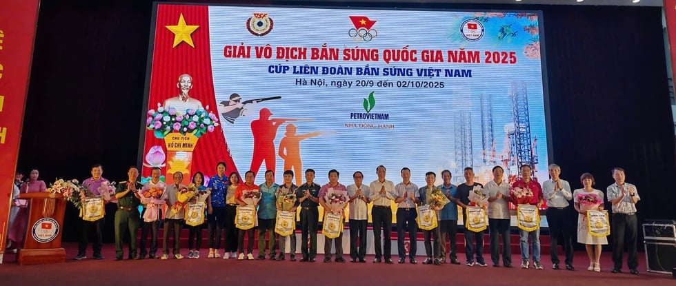 Nhà vô địch ASIAD Phạm Quang Huy và tốp 4 Olympic Trịnh Thu Vinh đấu giải bắn súng quốc gia- Ảnh 1.
