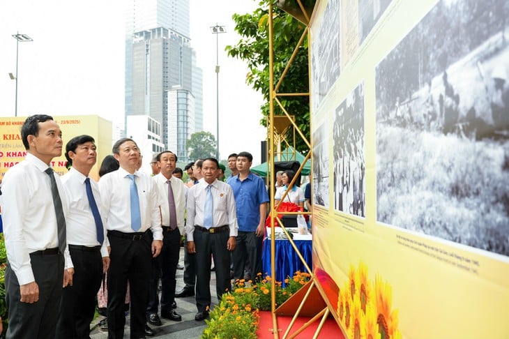 Khai mạc triển lãm ảnh kỷ niệm 80 năm Ngày Nam Bộ kháng chiến - Ảnh 3.