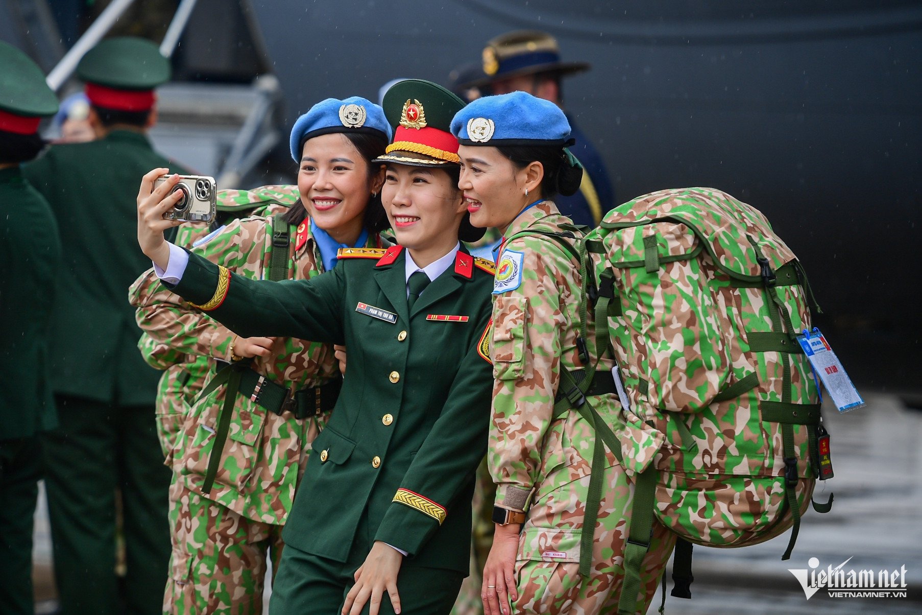 mu noi xanh nguyen hue 29 1329.jpg