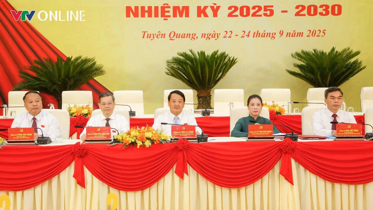 Đại hội Đảng bộ tỉnh Tuyên Quang lần thứ I: Thông qua danh sách Đoàn Chủ tịch- Ảnh 1.