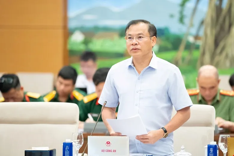 អនុរដ្ឋមន្ត្រីក្រសួងសន្តិសុខសាធារណៈ លោក Nguyen Van Long បានរាយការណ៍នៅក្នុងកិច្ចប្រជុំនេះ។