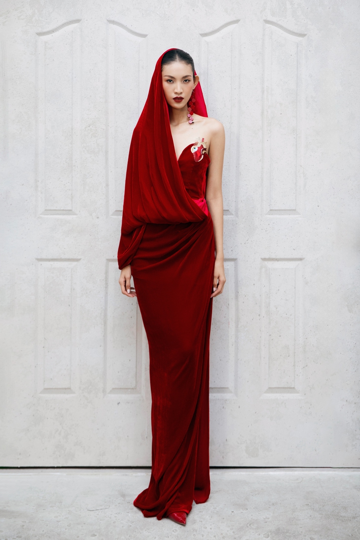 Nhà thiết kế Hà Linh Thư trở lại Paris tổ chức show thời trang - Ảnh 10.