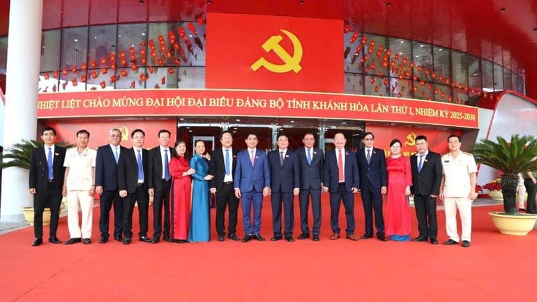 z7040994235363-1419f31228df9d80060b47854cb80e31.jpg